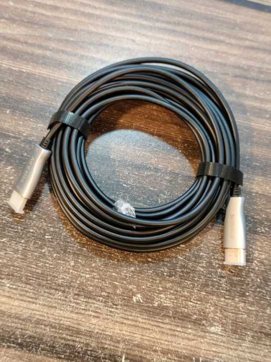 SpeedX%20HDMI%20Cable%204k%20-%209%20meters%20Fiber%20HDMI%20Cable%202.0%20AOC%20(Acive%20Opical%20Cable)%20-%20Image%204