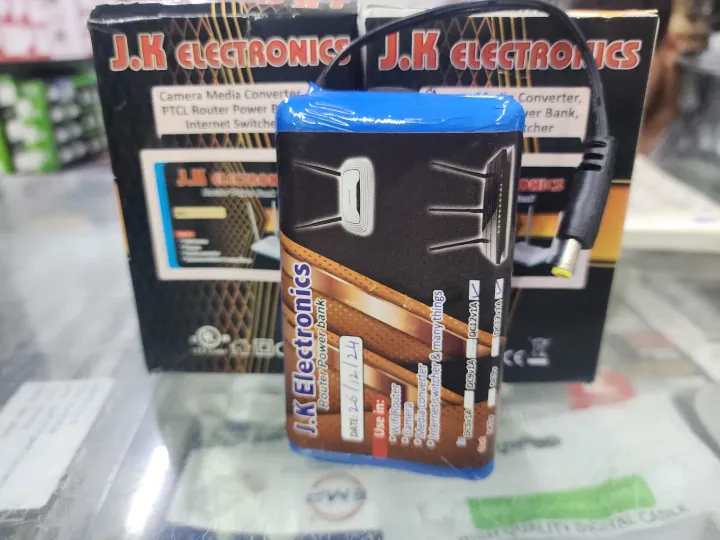 12V%20Wifi%20Router%20Power%20Bank%20with%203%20to%204%20hrs%20Backup%20Full%20automatic%20for%2012V%20router%20and%20multipurpose%20make%20it%20with%203%20lithium%20ion%20battery%20and%2020%20Ampere%20BMS%20-%20Image%202