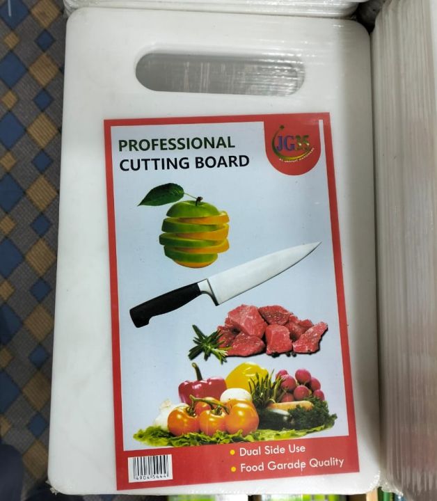 Professional%20Cutting%20Board%20for%20Kitchen%20%E2%80%93%20Extra%20Thick%20BPA-Free%20Plastic%20Chopping%20Board%20for%20Vegetables,%20Meat,%20Fish,%20Fruits%20&%20Bread%20%7C%20Non-Slip,%20Food%20Grade,%20Knife-Friendly,%20Easy%20Clean,%20Reversible%20Design%20-%20Image%207