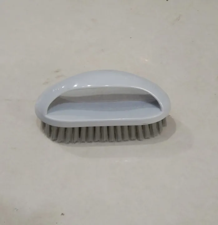 Multicolor%20Cloth%20Washing%20Brush%20with%20Handle%20-%20Image%203