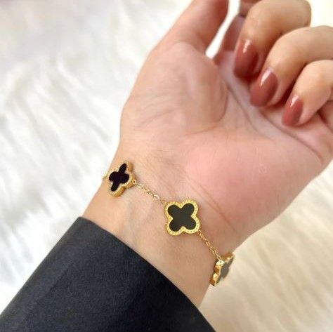 Bracelet%20Stainless%20Steel%20for%20Girls%20Women%20Ladies%20high%20quality%20designer%20bracelet%20Jewelry%20-%20Image%202