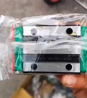 HGH%2020CA%20Linear%20Rail%20Bearing%20for%20CNC%20Machines%20-%20Image%203