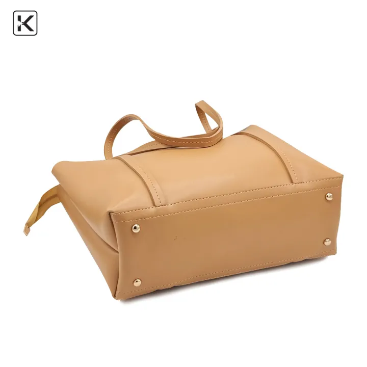 Eliza%20Black%20Long%20Handle%20Golden%20Accessories%20Top%20Zipper%20Tote%20Bag%20-%20Image%206