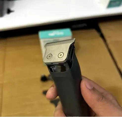 Best%203%20in%201%20Professional%20electric%20Hair%20Razor%20Cutter%20Trimmer%20machine,%203%20in%201%20Shaving%20Machine%20Super%20Grooming%20kit%20Shaver%20Clipper%20Nose%20Ear%20Hair%20Trimmer%20Body%20Shaver%20Type%20C%20-%20Image%204