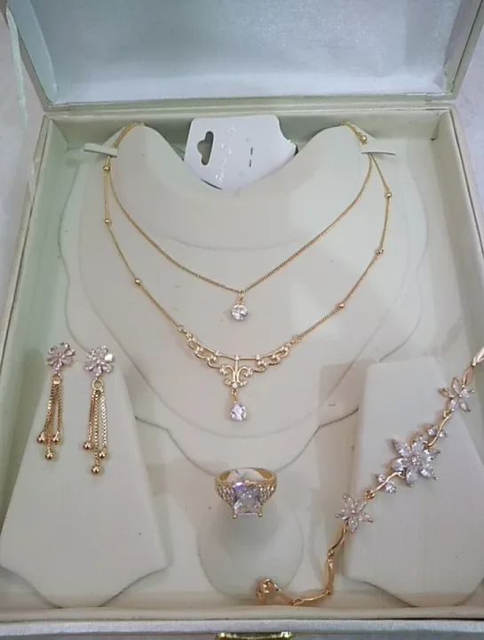 new%20zarcon%20set%20double%20chain%20random%20Desing%20%20fashion%20%20style%20223515%20-%20Image%202