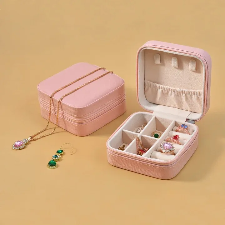 Rings,%20Earrings%20&%20Bracelets%20Jewellery%20Holder%20%E2%80%93%20Lightweight%20Jewelry%20Organizer%20Compact%20Pink%20Jewelry%20Storage%20Box%20%E2%80%93%20Keeps%20Jewelry%20Safe%20Portable%20Organizer%20-%20Image%205