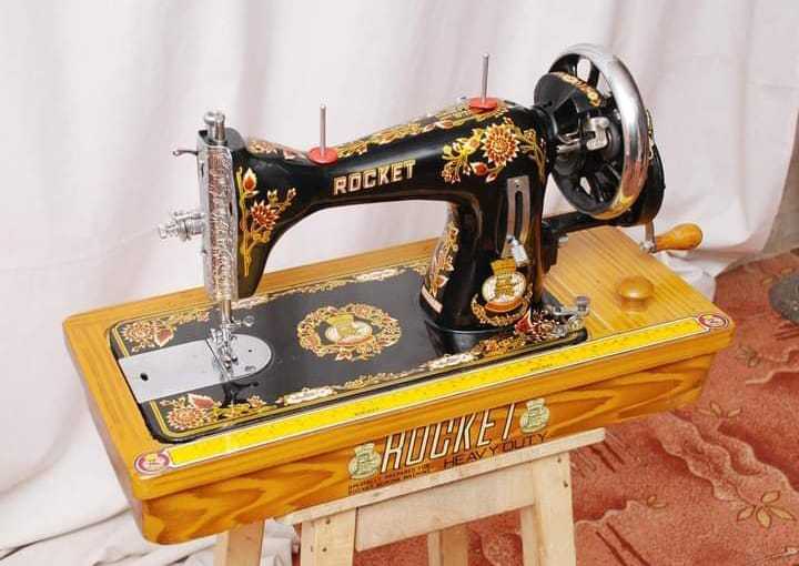 Rocket%20sewing%20machine%20Double%20Chal%20-%20Image%203