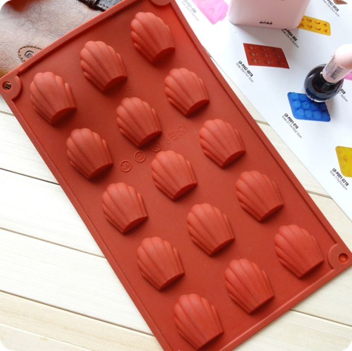 【shengxiong6525】Germany Brand Silicone Madeleine Cookie Mold 100% Platinum Shell Bakeware Moulds + D610
