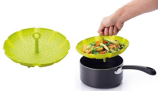 Ernesto%20Round%20Silicone%20Strainer%20And%20Steamer%20Basket%20-%20Image%202