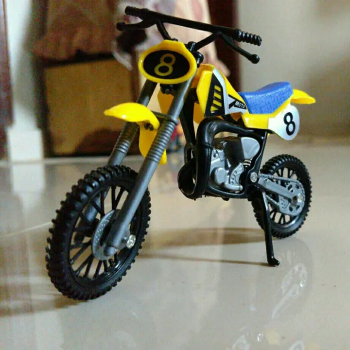 Extreme%20Sports%20Bikes%20Toys%20With%20Accessories%20For%20Kids%20-%20Image%202