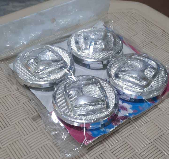 SET%20OF%204%20Honda%20Full%20Chrome%20Material%20Car%20Wheel%20Center%20Caps%20Premium%20Quality%202.25%20inches%20Or%205.72%20cm%20-%20Image%204