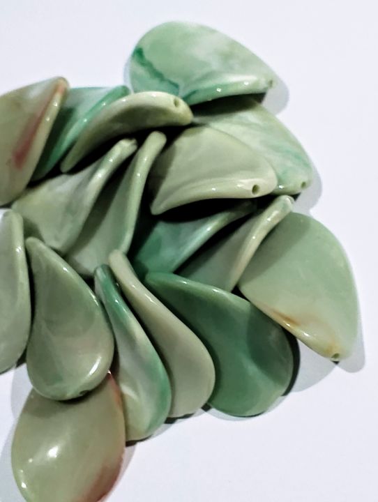 Green%20Marble%20Curved%20Oval%20Acrylic%20Plastic%20Beads%20Pack%20of%2040%20gms.%20Versatile%20for%20DIY%20Jewelry,%20Craft%20Projects,%20Dress%20Accessories,%20Home%20Decorative%20Ideas.%20-%20Image%208