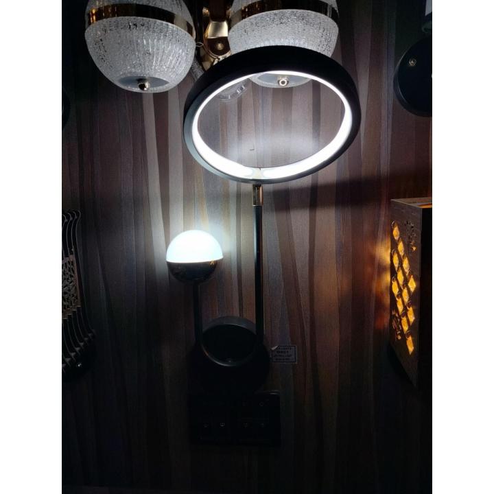 fancy light metal body wall lamp