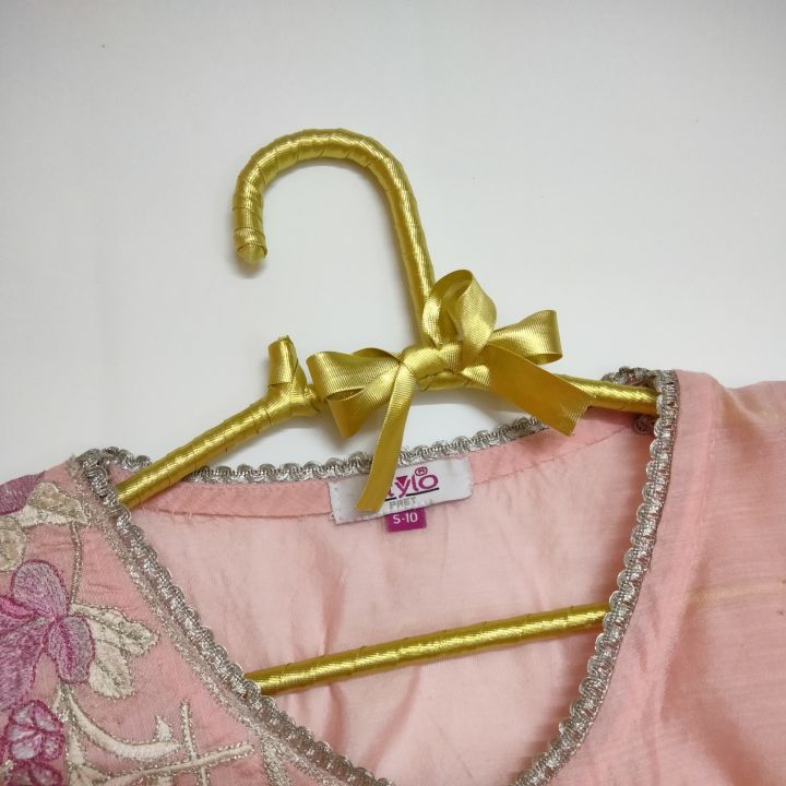 Pack%20of%206%20fancy%20hangers%20/%20hangers%20for%20bridal%20dresses%20/%20durable%20high%20quality%20hangers%20/%20unique%20hangers%20/%20handmade%20hangers%20/%20hangers%20for%20wedding%20-%20Image%207