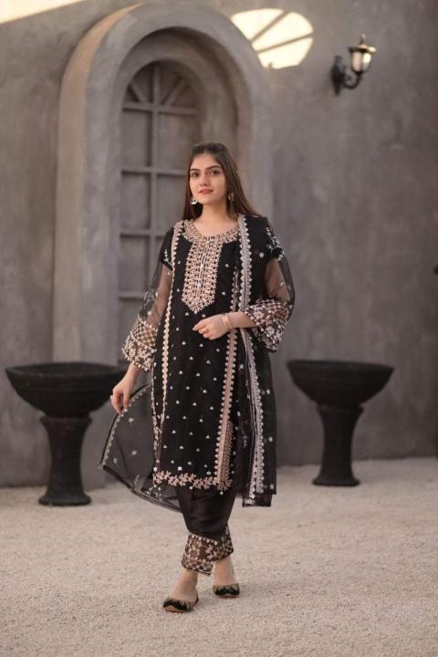 Organza%20Black%203%20Pieces%20Embroidered%20Stitch%20Ladies%20Suit%20Read%20y%20to%20Wear%20for%20Girls%20and%20Women%20-%20Image%209