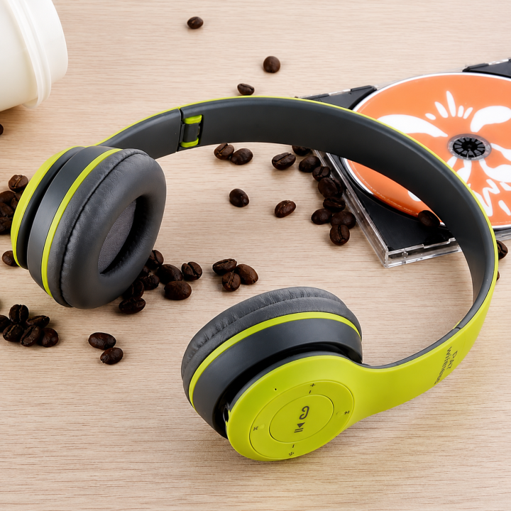 P47%20Wireless%20Bluetooth%20Headphones%20%7C%20Foldable%20Stereo%20Headset%20with%20Mic%20for%20Music%20&%20Calls%20-%20Image%203