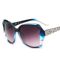 Women's Sunglasses with Diamonds ins to Make Big Face Thin-Looked Summer UV Protection Sunglasses Fashion Large Rim Sunglasses. 