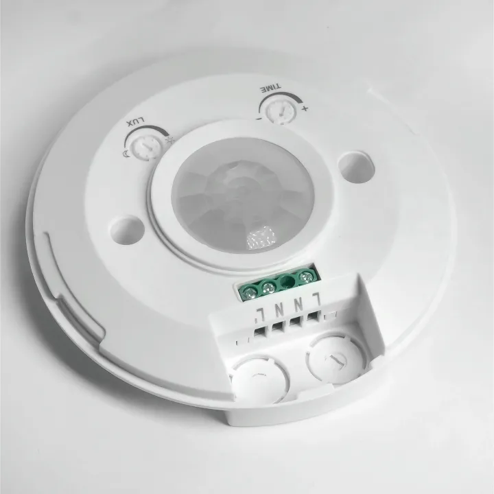 The%20PIR%20Sensor%20Switch%20detects%20PIR%20body%20heat%20and%20automatically%20switches%20the%20light%20ON%20and%20turning%20it%20OFF%20-%20Image%204