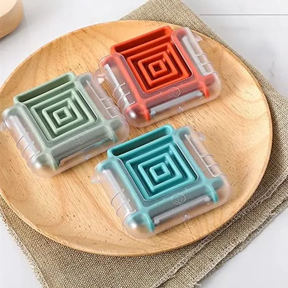 3%20in%201%20Vegetable%20Peeler%20for%20Tomato%20Potato%20Carrot%20Zucchini%20Peelers%20with%20Rotating%20Serrated%20Plastic%20-%20Image%203