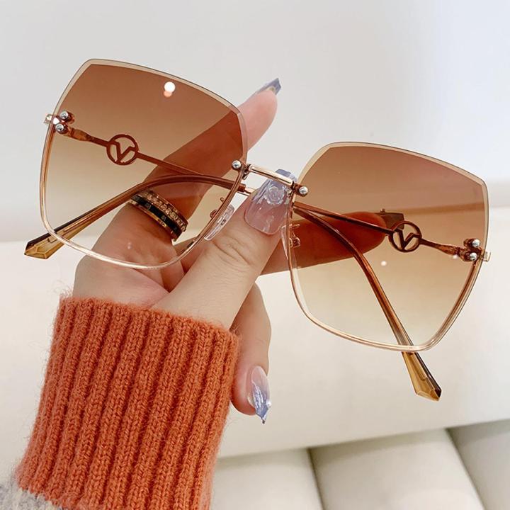 Light color lens sunglasses best sale