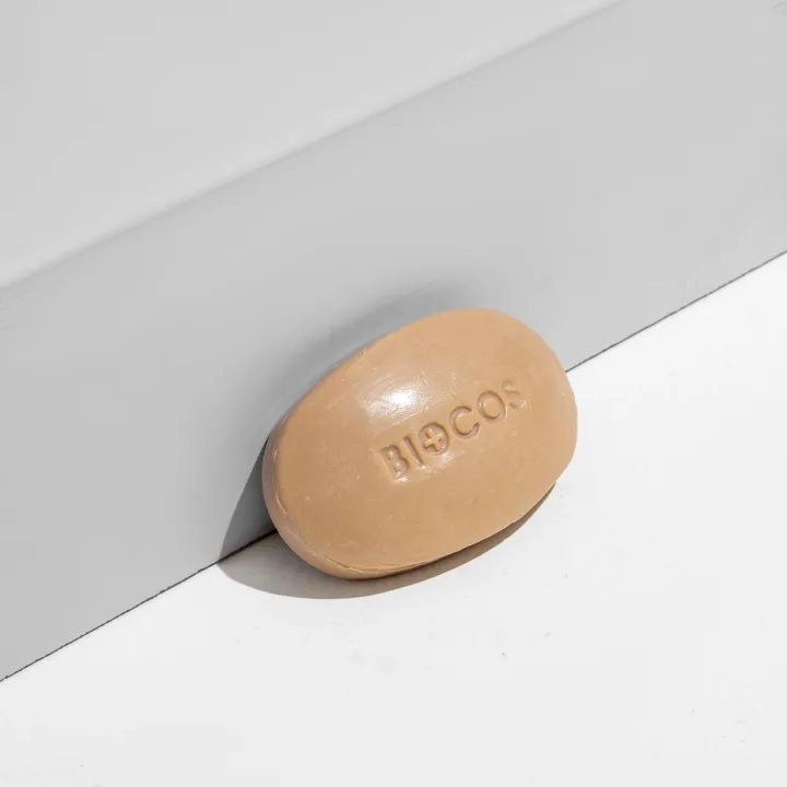 Biocos%20Beauty%20Soap%20%E2%80%93%20(Large)%20Acne-Fighting%20&%20Hydrating%20Soap%20with%20Papaya%20Extract,%20Aloe%20Vera%20&%20Vitamin%20E%20%E2%80%93%20Brightens,%20Moisturizes%20&%20Clears%20Skin%20-%2090gm%20-%20Image%202