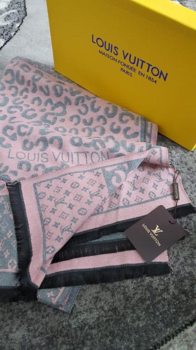 Winter%20Cape%20Shawl%20-%20Image%209