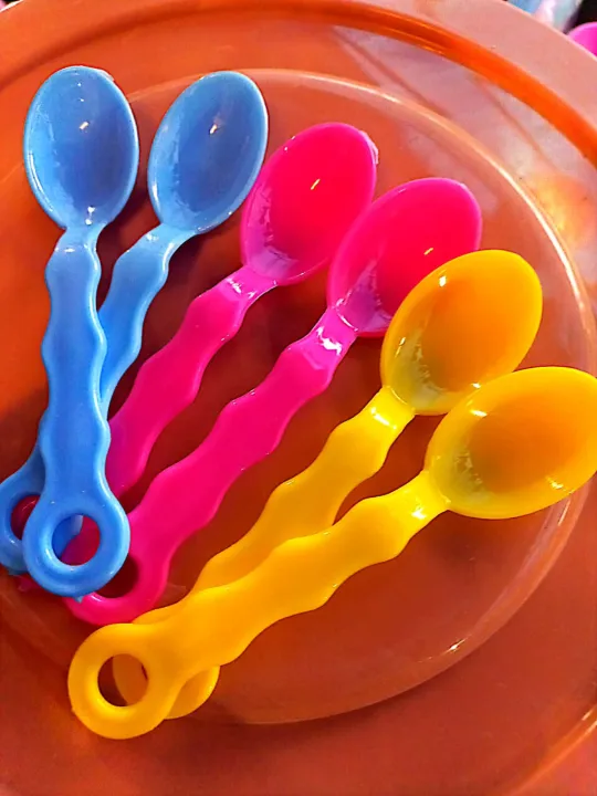 Plastic%20Toddler%20Utensils%20Set%20of%2012%20Kids%20Utensils%20Forks%20and%20Spoons%20-%20BPA%20FREE/Dishwasher%20Safe%20Toddlers%20Silverware%20Set%20Brightly%20Colored%20Children's%20Safe%20Flatware%20Cutlery%20Set%20-%20Image%204