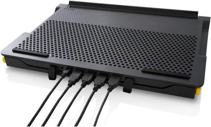 Targus%2017"%20inch%20Dual%20Fan%20Lap%20Chill%20Mat%20Plus%20-%20Ergonomic,%20Neoprene%20Laptop%20Cooling%20Pad,%20Heat%20Protection%20Laptop%20Cooler,%20Dual-fan%20Heat%20Dispersion,%204%20Port%20USB%20Hub%20Laptop%20Fan,%20(AWE81US)%20Black%20-%20Image%208