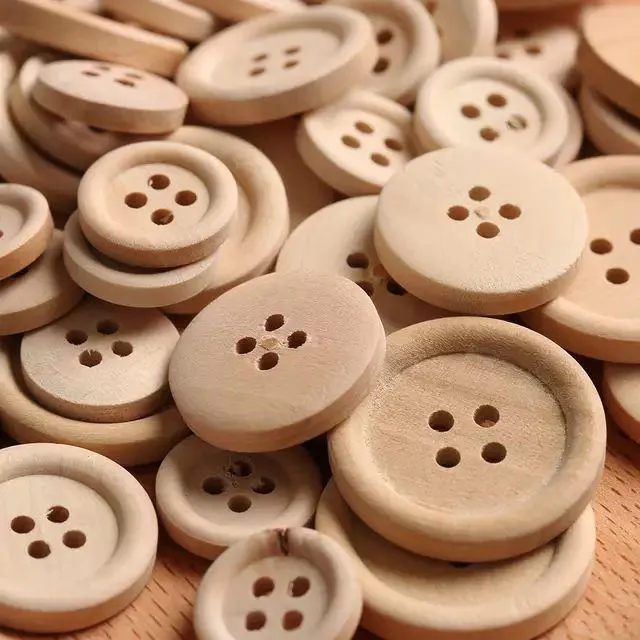 Hot%2010%20Pcs/Set%20Mixed%20Wooden%20Buttons%20Natural%20Color%20Round%204-Holes%20Sewing%20Scrapbooking%20DIY%20Buttons%20Sewing%20Accessories%20-%20Image%202