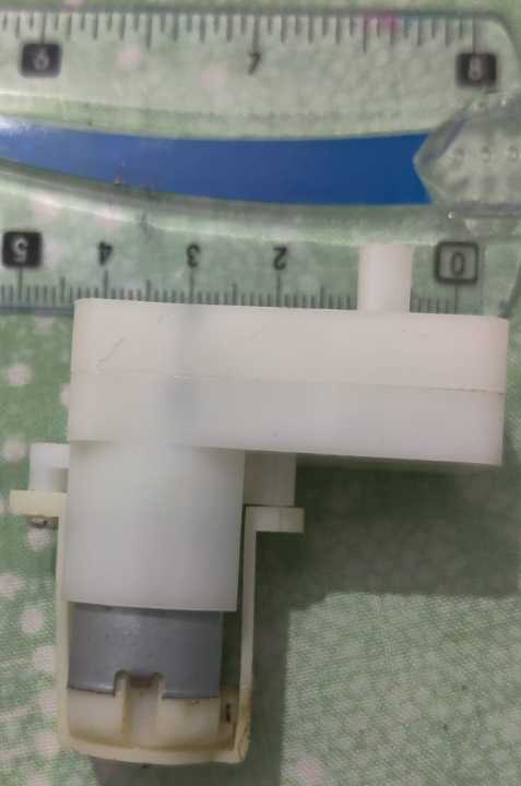 white%20DC%20gear%20motor%20robot%20/Yellow%20DC3V%206V%20DC%20Gear%20Motors%20and%20tyres%20,For%20Robot%20Smart%20Car%20Chassis%20-%20Image%205