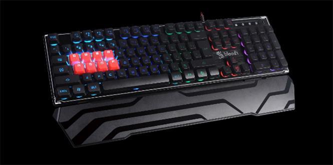 Bloody%20B3370R%20RGB%208-Light%20Strike%20Mechanical%20Gaming%20Keyboard%20-%20Image%203