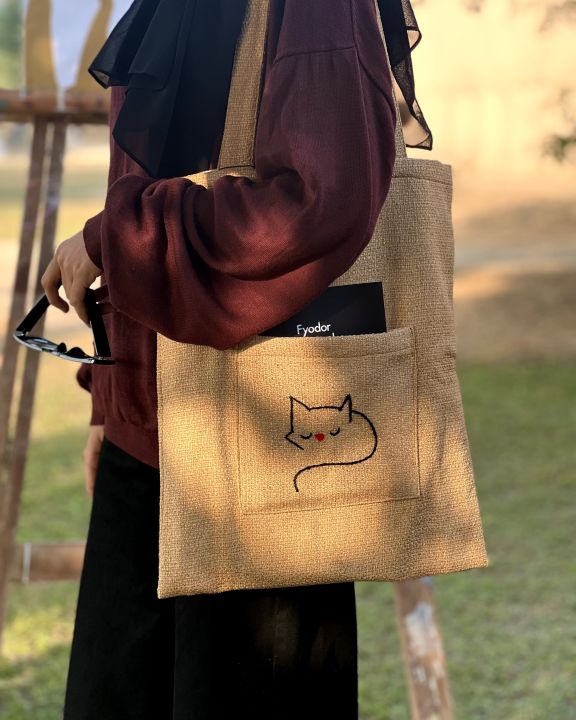 Golden%20Tote%20Bag%20-%20Cat%20Embroidery%20%20Hand%20Made%20Women's%20Bag%20for%20Laptop%20&%20Books%20with%20large%20capacity%20%20%20Shoulder%20Bag%20,%20laptop%20bag,%20University%20bag%20,%20Female%20handbag%20,%20Shopping%20bag%20with%20pocket%20inside%20and%20Front%20side%20%20Special%20for%20college%20,university%20&%20office%20-%20Image%207