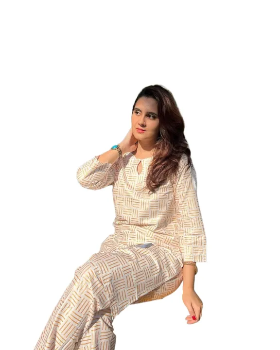 Stylish%20design%202Pcs%20High%20quality%20print%20and%20stitched%20suit%20for%20ladies%20&%20girl%20-%20Image%204