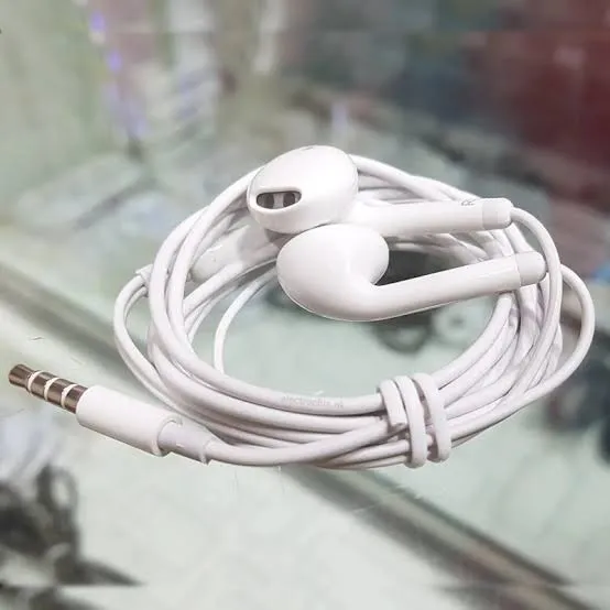 Gionee%20Handfree%20With%20Best%20Audio%20Speakers%20And%20Mic%20-%20Image%204