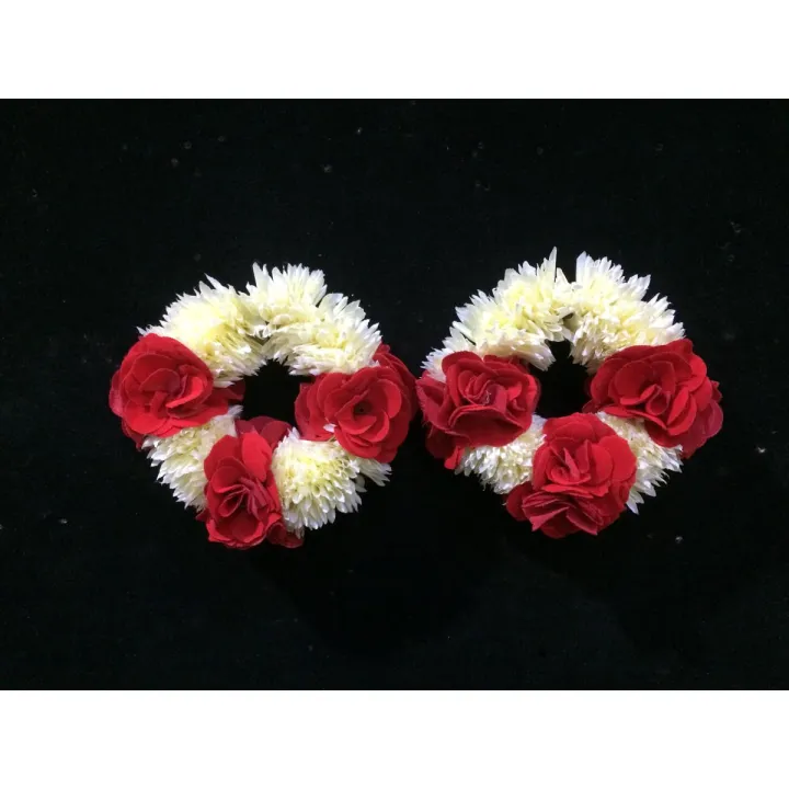 Artificial Hand Gajra / Bangles/Kangan off white with Red flowers ...