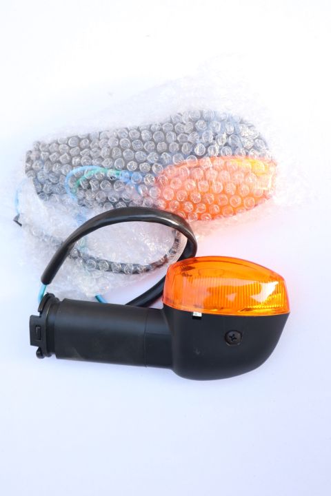 Side%20Indicator%20or%20Flasher%20Light%20Assy-Only%20For%20Yamaha%20YBR%20125%20/%20G%20/%20YBZ%20-%20Image%206