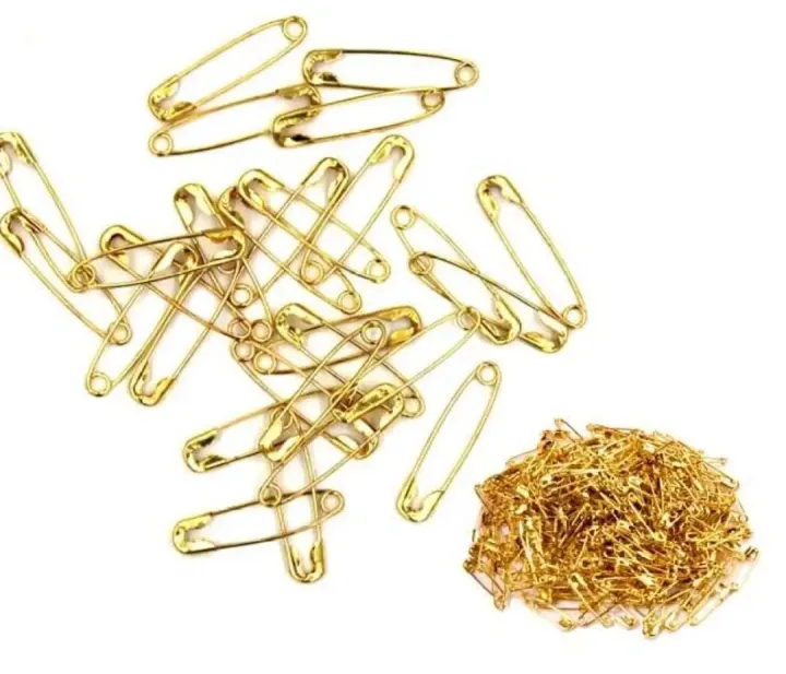 Golden%20And%20Silver%20Safety%20Pins%20small%20and%20mediam%20-%20Image%207