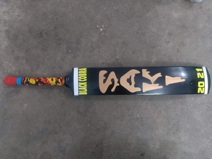 SAKI%20Cricket%20Bat%20Tape%20Ball%20Cricket%20Bat%20-%20Full%20Cane%20-%20Original%20gurrante-%20Black%20-%20Image%206