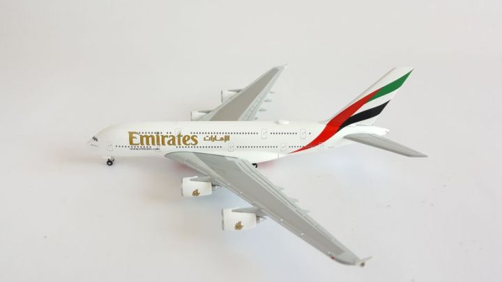 Airline%20Model%20Emirates%20A380%20model,(%2020cm,%20long)%20metal%20with%20stand,%20wheel%20aircraft%20model%20Airplane%20model%20-%20Image%203