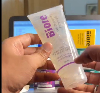 BIORE%20FACE%20WASH%20100ml%20%7C%20face%20wash%20for%20white%20color%7C%20Glowing%20and%20baby%20soft%20skin%20%7C%20Face%20Cleanser%20use%20personal%20care%20Man%20and%20women%20%7C%20All%20skin%20Types%20best%20for%20Mother%20baby%20gentle%20cleanser%20-%20Image%206