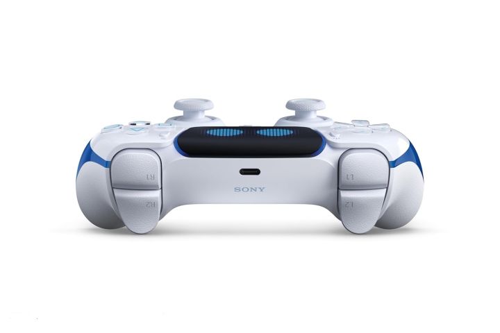 PlayStation%205%20DualSense%20Wireless%20Controller%20-%20Astro%20Bot%20Limited%20Edition%20-%20Image%203