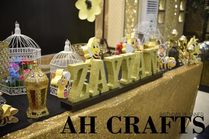 Glitter%20Gold%20Letter%20%20A%20%20sign%20-%20Image%204