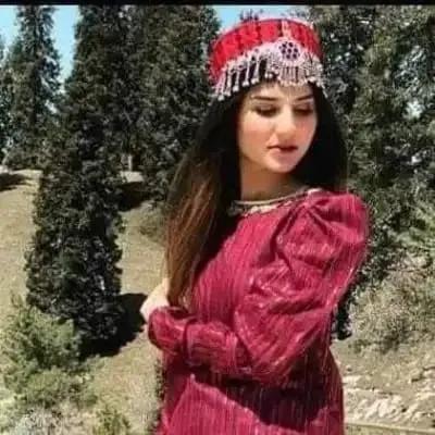Afghan%20hats%20&caps%20Matha%20Patti%20With%20Cap,%20fashion%20girls%20accessories%20hats%20caps%20Hair%20jewelry,%20Tribal%20Patti%20With%20Knitted%20Caps%20Afghani%20Cultural%20Taqiyah%20Caps%20with%20Pendant%20girls%20caps%20and%20hats%20-%20Image%203
