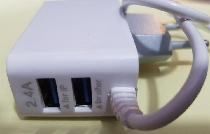 MAXON%202.0%20Mobile%20Charger%20(Orignal)%20-%20Image%206