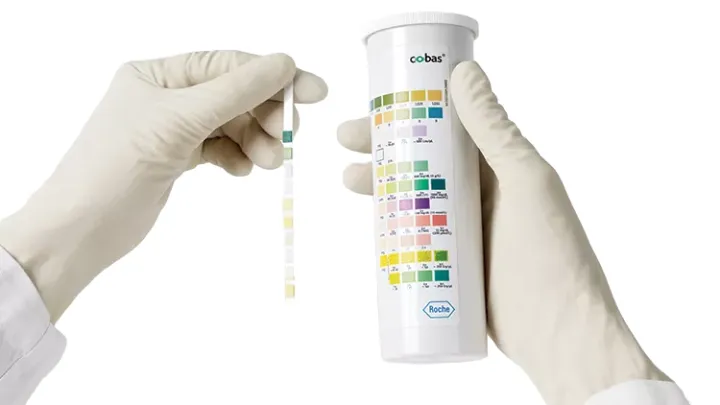 Roche%C2%AE%20Combur%2010%20Urinalysis%20Strips%20(100%20Pcs)%20-%20Image%204
