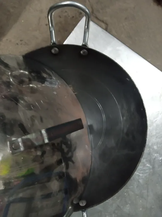 iron%20made%20karahi(COMPLETE%20SET%20KADAI%20+%20COVER%20+SPOON%20)%20%20BEST%20FOR%20MAKING%20SHANWARI%20KARAHI%20HOTEL%20STYLE%20KARAHI%20MUTTON%20KARAHI%20with%20steel%20karom%20handel%20heavy%20qulity%20black%20karahi%20heavy%20base%20-%20Image%206