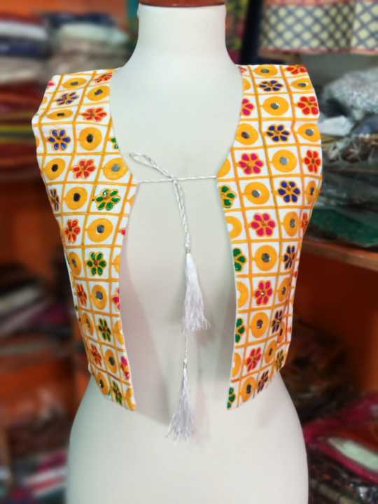 Aari%20Work%20Embroidery%20Waistcoat%20For%20Women.%20Cotton%20Stuff%20-%20Image%203