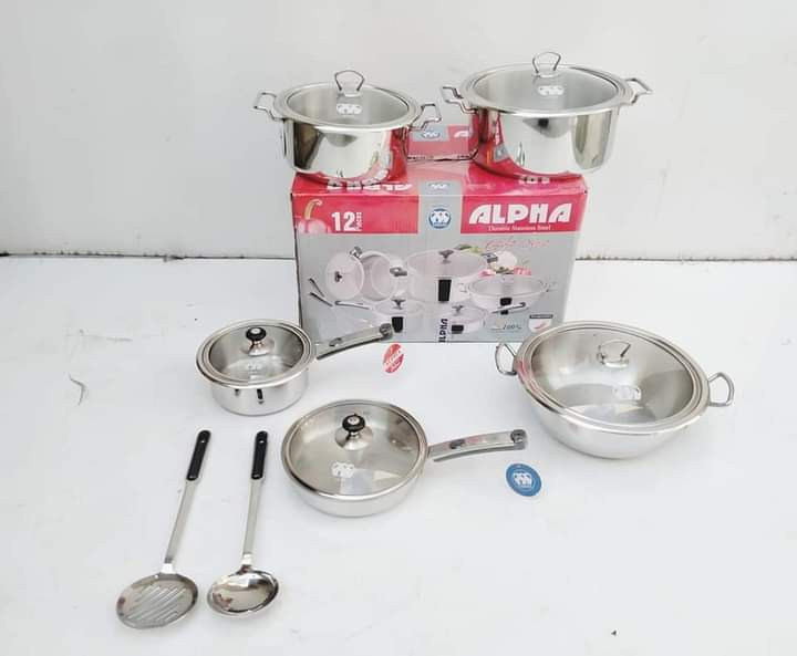 Alpha%20Cuisine%20Gift%20Set%20-%2012-Piece%20Stainless%20Steel%20Cookware%20Set%20-%20Image%203