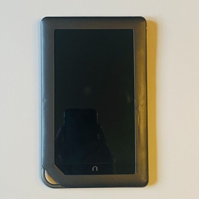 Buy%20NOBLE%20NOOK%20COLOR%20BNRV200%20and%20Read%20your%20Favourite%20Manga%20Sword%20Art%20Online%20Project%20Alicization%20Vol%201%20,%20Boarding%20School%20Juliet%20Vol%201,%20and%20Spy%20X%20Family%20Vol%201%20Already%20Add%20From%20our%20Collection%20-%20Image%202