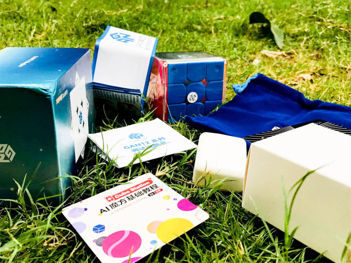 Gan%2012%20Pro%20Maglev%203x3x3%20Magnetic%20Magic%20Cube%20Stickerless%20Gan12%20Maglev%20Leap%20Magnets%20Puzzle%20Speed%20Cubes%20GAN12M%20-%20Image%205